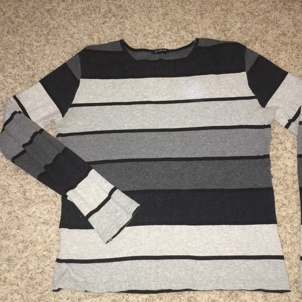 Gray stripes long sleeves top